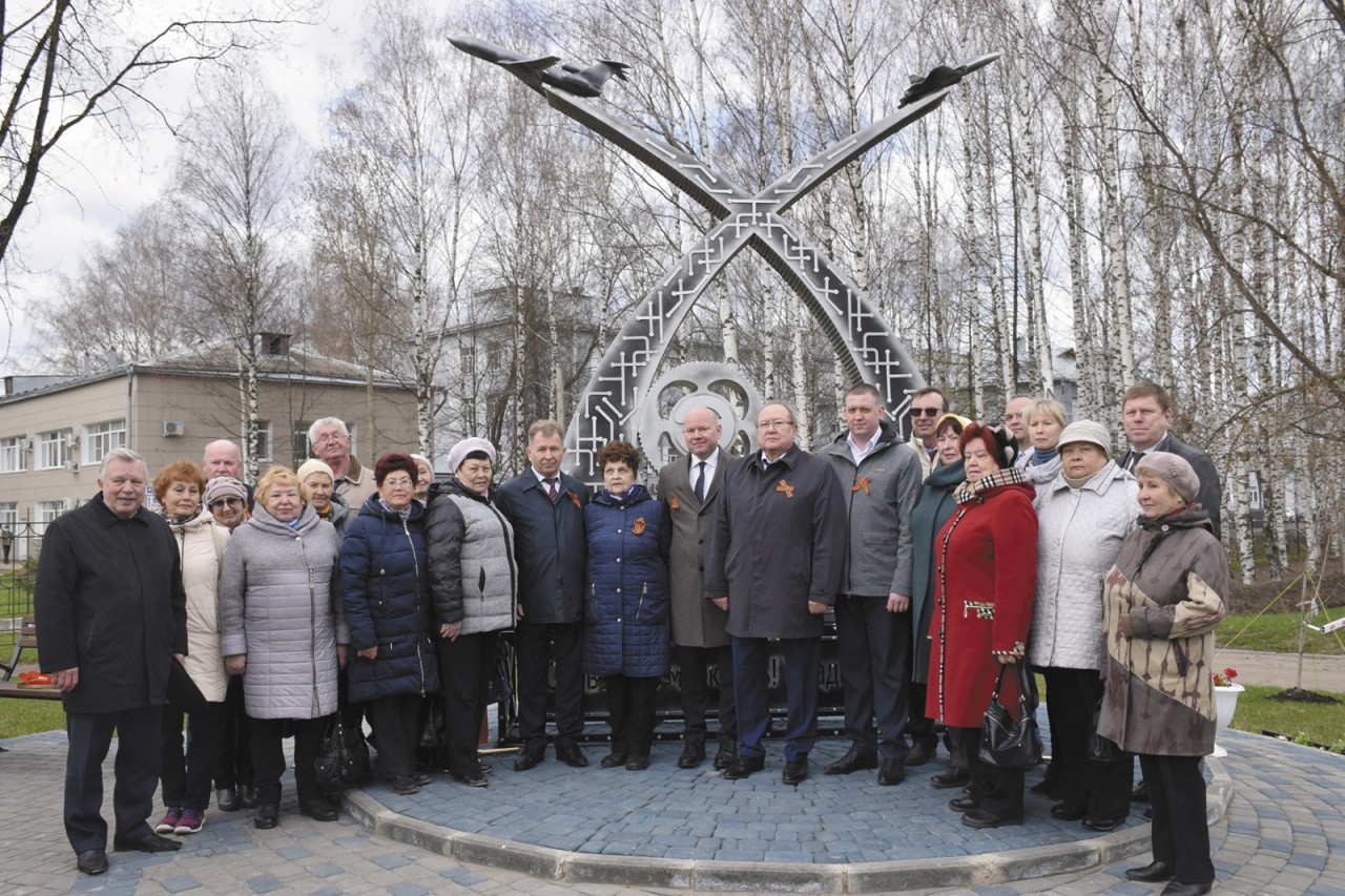 В память о подвиге: в сквере «80-летия завода «ЛЕПСЕ» открыли арт-объект –