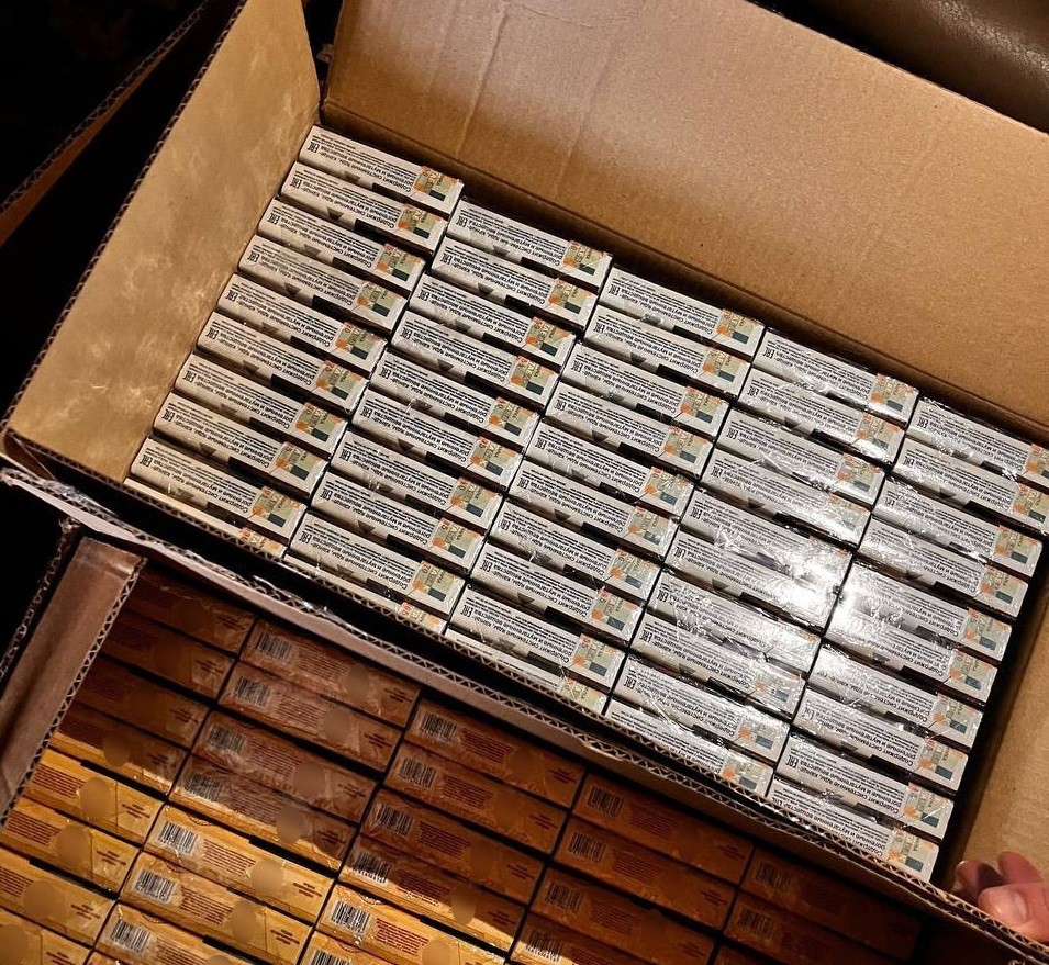 В Кирове пресекли незаконный сбыт сигарет на сумму более 1 млн рублей В Кирове пресекли незаконный сбыт сигарет на сумму более 1 млн рублей