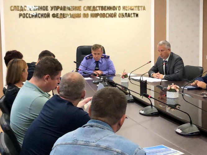 Виноградов и Жердев встретились с активистами из числа дольщиков