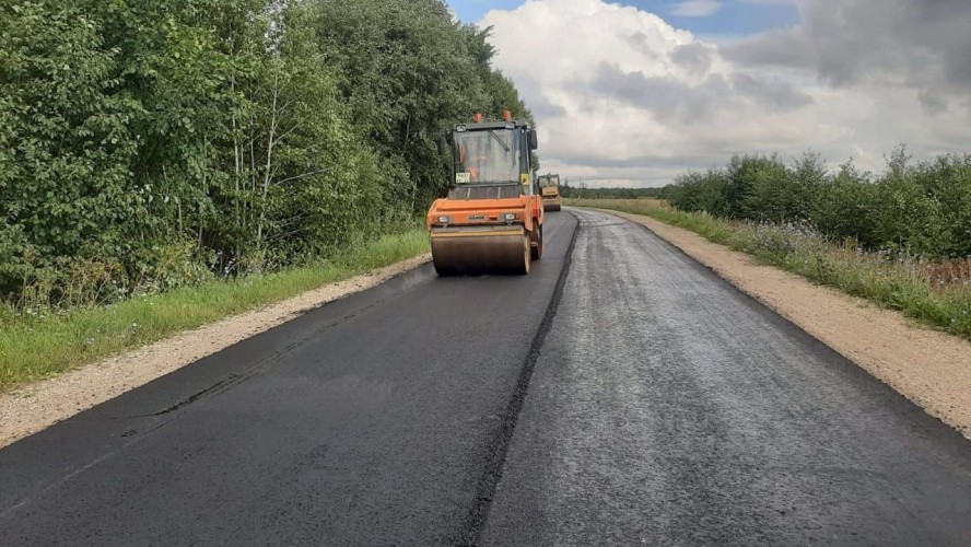 Жители Яранского района поблагодарили губернатора за ремонт дороги
