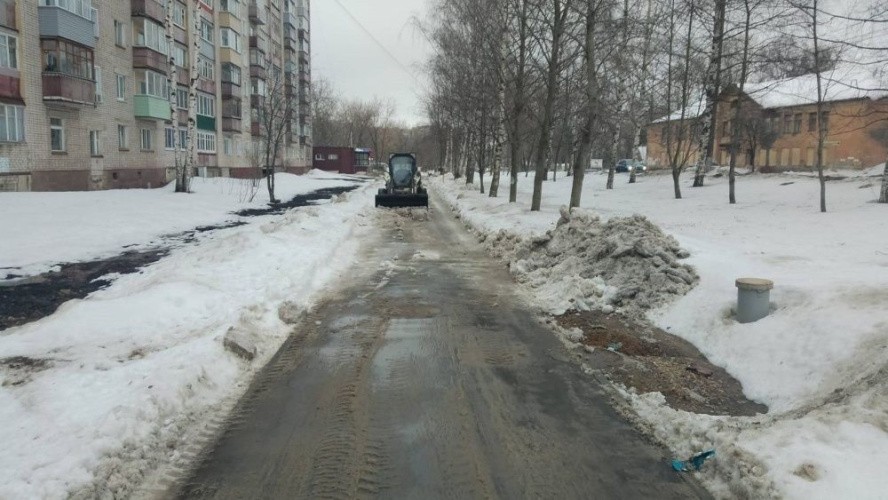 Контракт на дополнительный вывоз снега с улиц Кирова планируют заключить на неделе