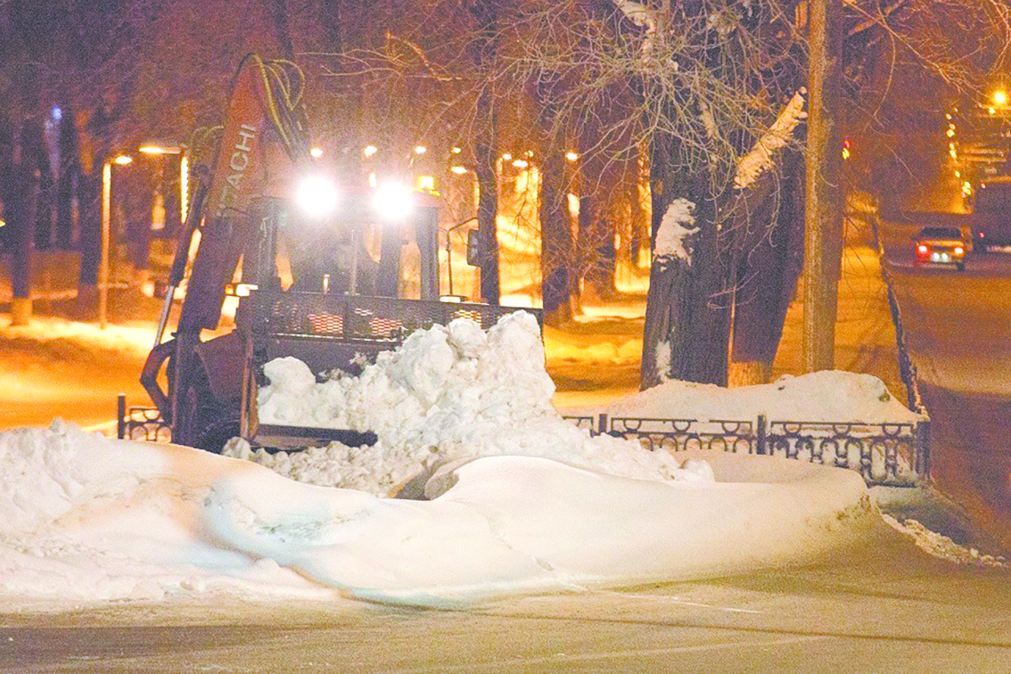 Новости от «Бизнес новостей» Полигоны не соответствуют нормативам: куда девать снег с улиц Кирова?