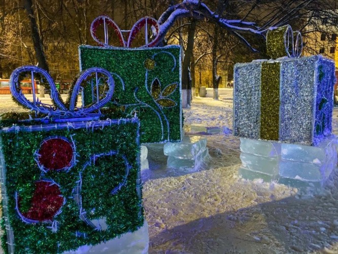 40% жителей Кировской области попросили у Деда Мороза повышения зарплаты