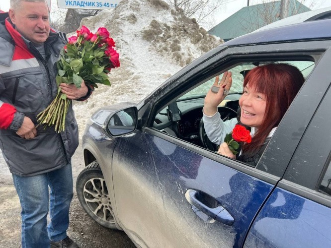 «Цветочный патруль» начал свою работу на дорогах Кировской области