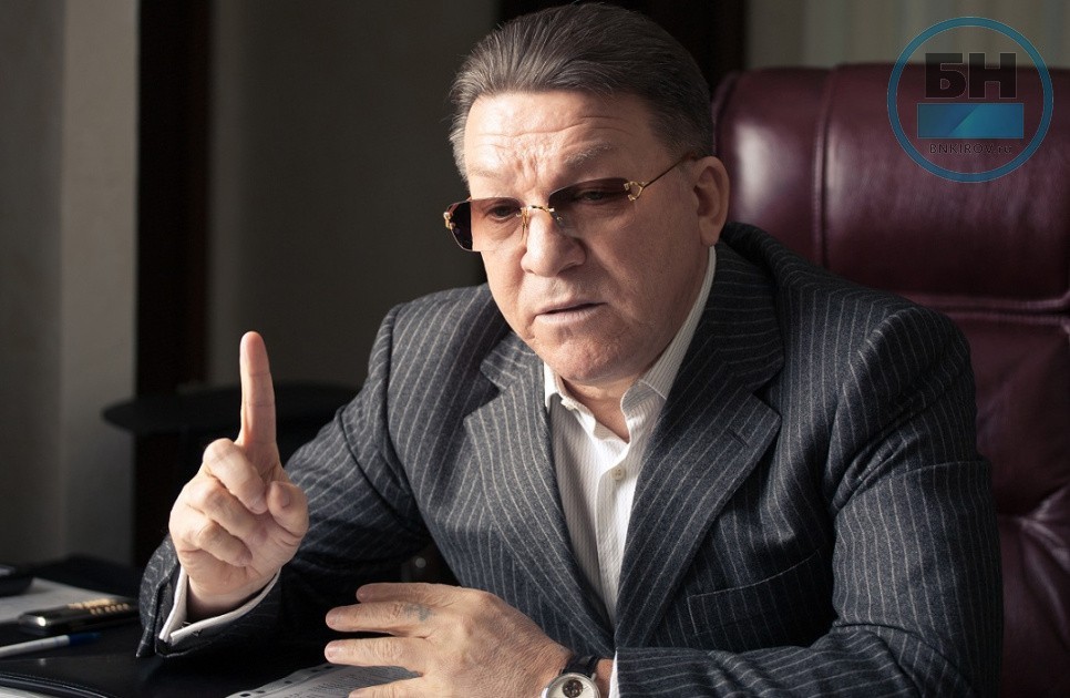 Осужденного Леонида Яфаркина хотят лишить почетного знака «За заслуги перед городом Кировом»