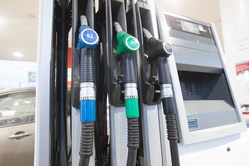 Цена на нефть не влияет на стоимость бензина – кировский эксперт