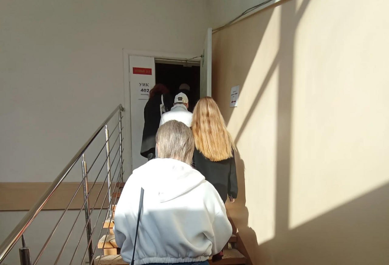 В Кировской области открылись все 1105 задействованные в выборах избирательных участков В Кировской области открылись все 1105 задействованные в выборах избирательных участков