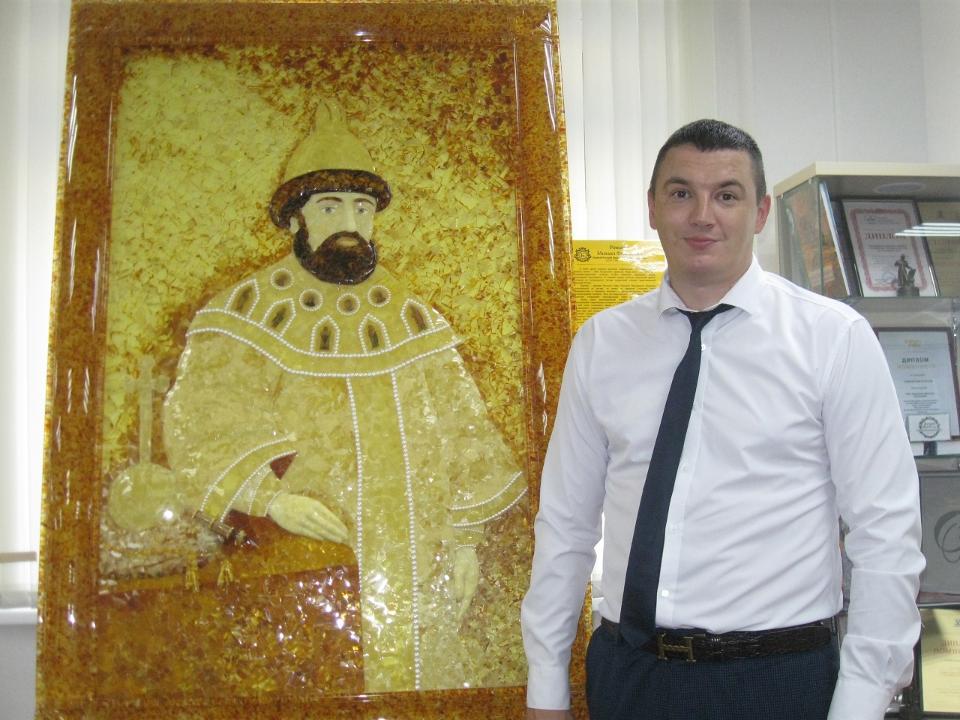 Предприниматель хочет создать в Кировской области первую в мире янтарную церковь