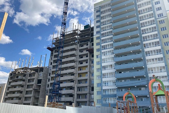 Строительство домов для дольщиков на Горбуновой, 31, Современной, 13 и Орджоникидзе, 2б завершат в 2023 году