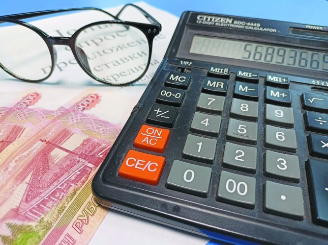 Финансисты и страховщики увеличили рост поступлений в бюджет Кировской области в 2,7 раза