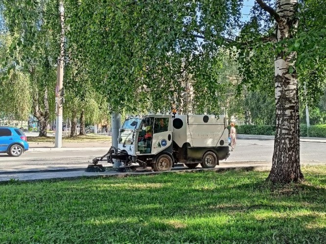 С подрядчиками по содержанию улиц в Кирове заключили контракты на 1,9 млрд рублей