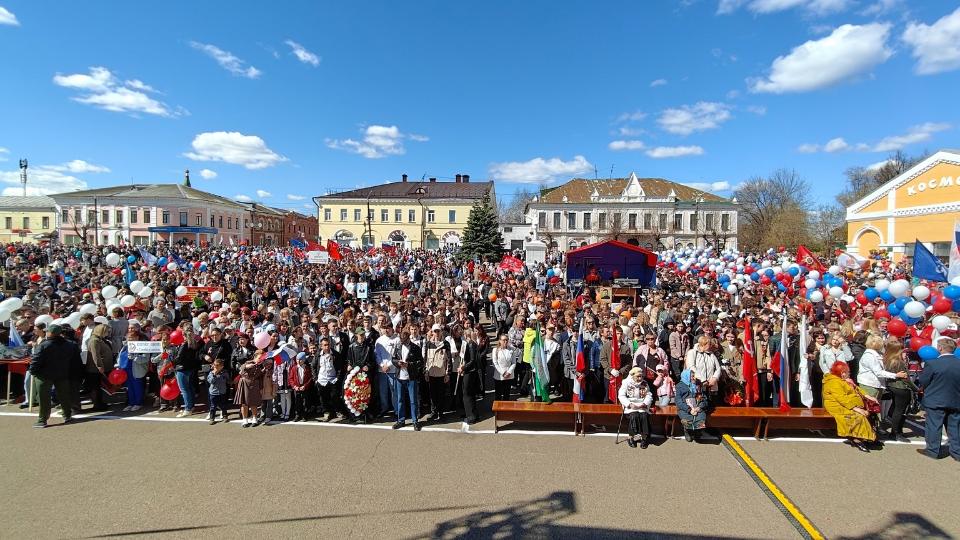 В Слободском поименно поблагодарили бизнес за мероприятия ко Дню Победы В Слободском поименно поблагодарили бизнес за мероприятия ко Дню Победы