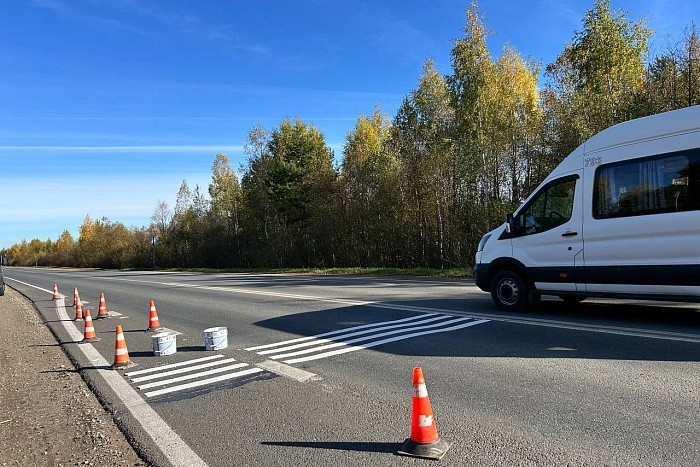 На 25 участках дорог Кировской области нанесут шумовые полосы На 25 участках дорог Кировской области нанесут шумовые полосы