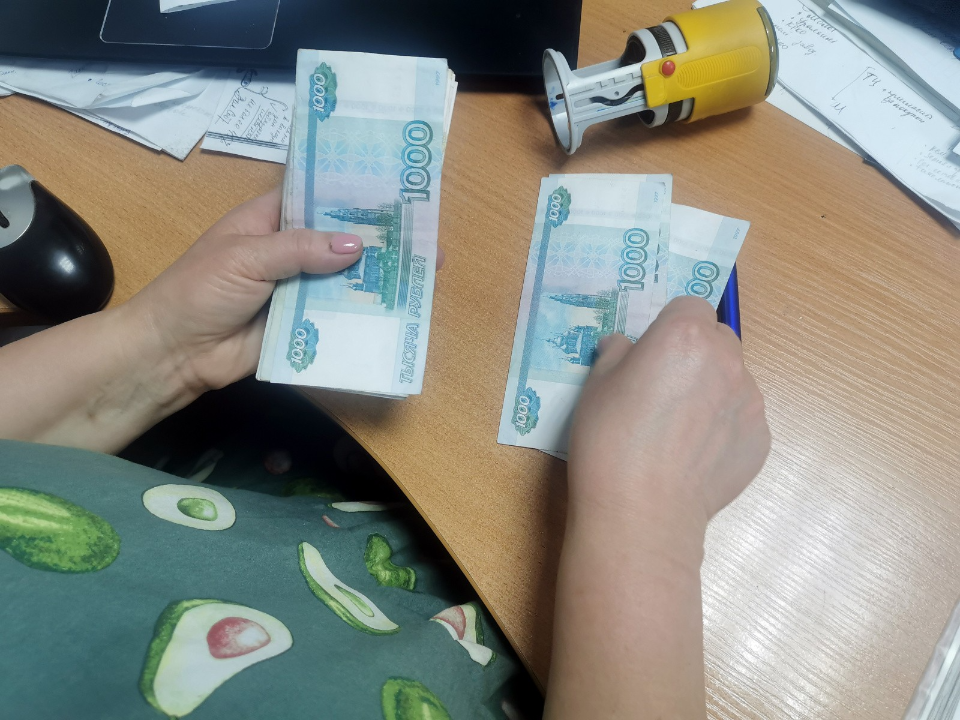 В России предложили до 100 тысяч рублей поднять порог на упрощенный денежный перевод для физлиц В России предложили до 100 тысяч рублей поднять порог на упрощенный денежный перевод для физлиц