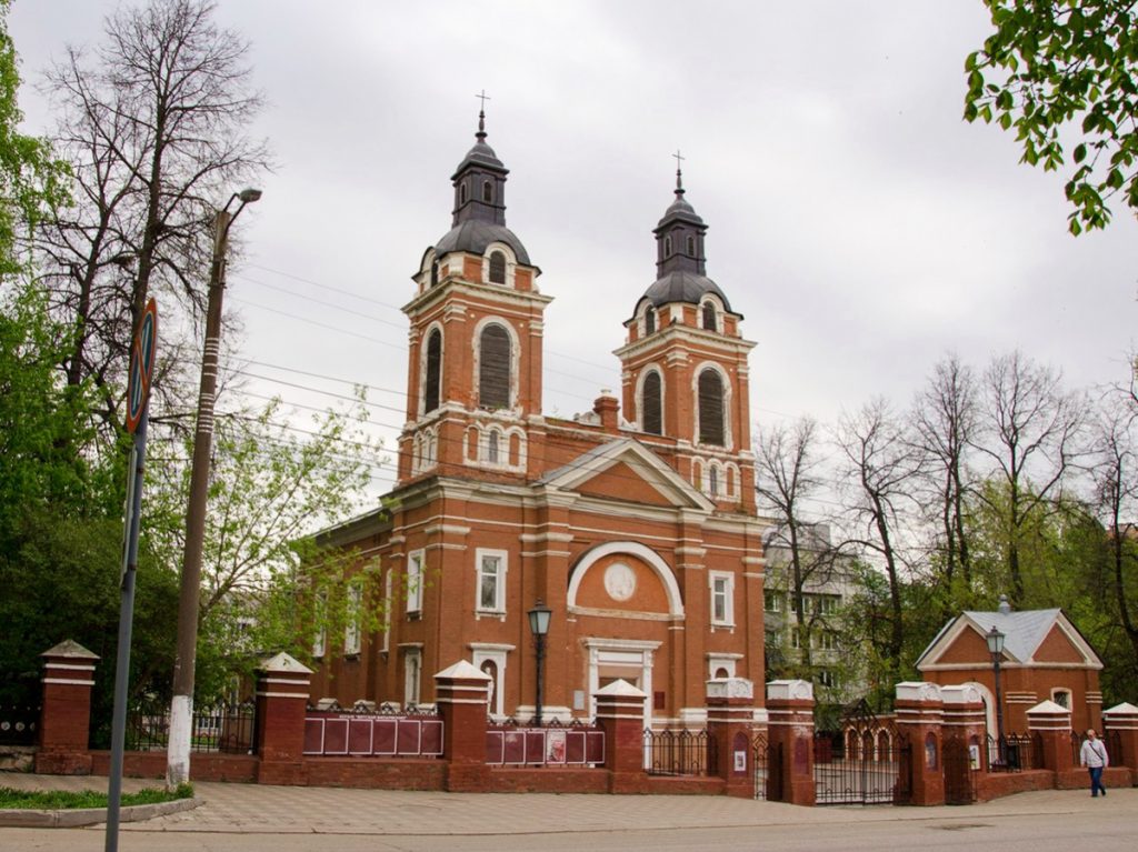 Для возврата Александровского костела кировские католики пойдут в Верховный суд