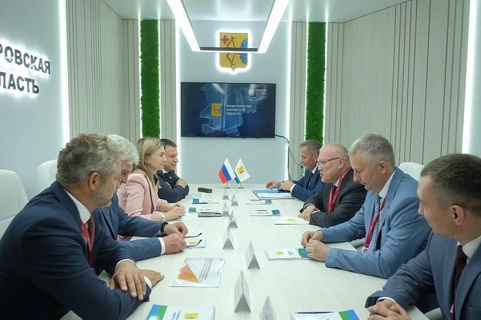 Александр Соколов и холдинг «Автобан» обсудили планы создания южного обхода Кирова