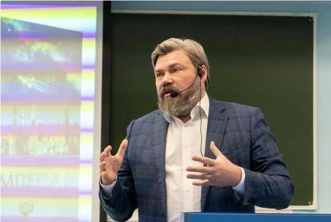 Известный русский общественный деятель Константин Малофеев выступил в ВятГУ Известный русский общественный деятель Константин Малофеев выступил в ВятГУ