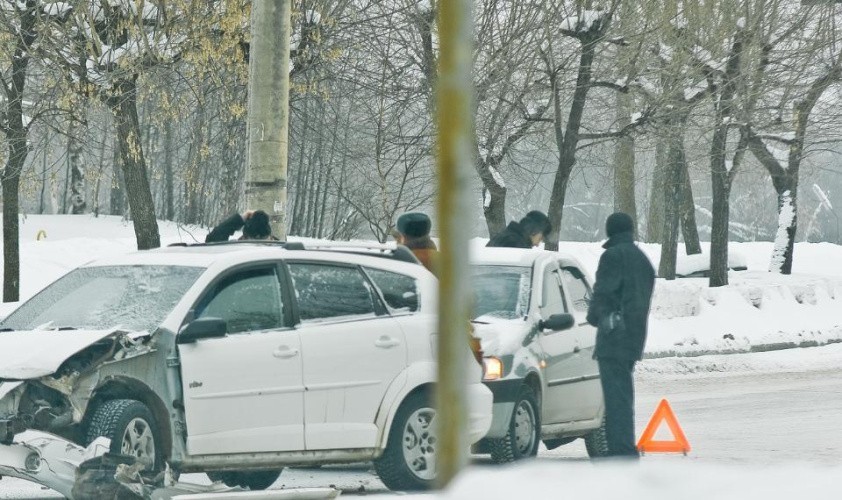 Основные причины ДТП в Кировской области – превышение скорости и выезд на встречную полосу