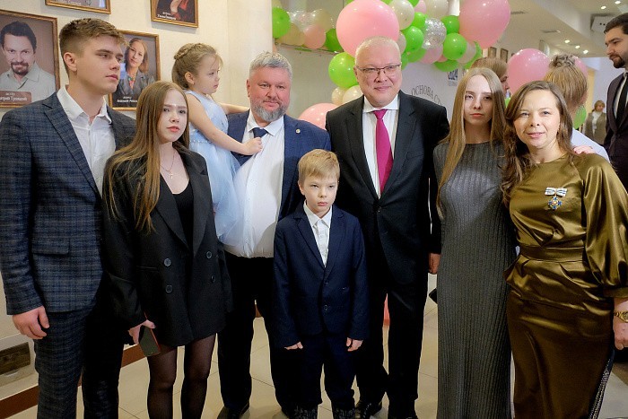Губернатор Соколов дал старт Году семьи в Кировской области