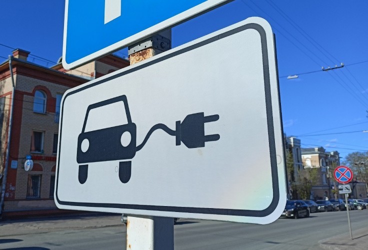 Цена зарядки для электрокаров в Кирове составит 20 рублей за киловатт