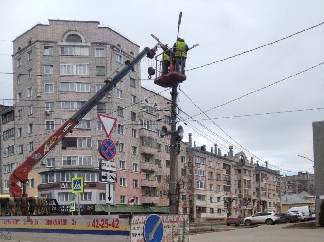 В Кирове к юбилею установили более 3400 новых светильников 