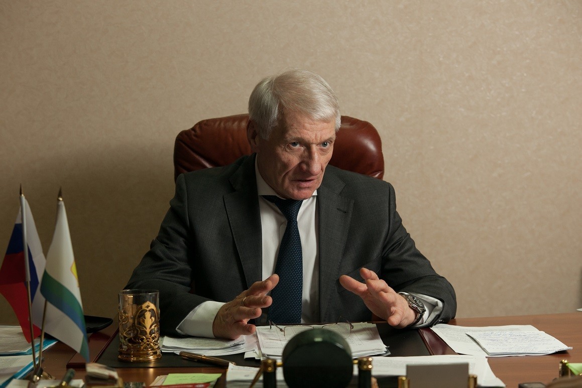 В День финансиста главный аудитор Кировской области рассказал, умеют ли чиновники считать деньги
