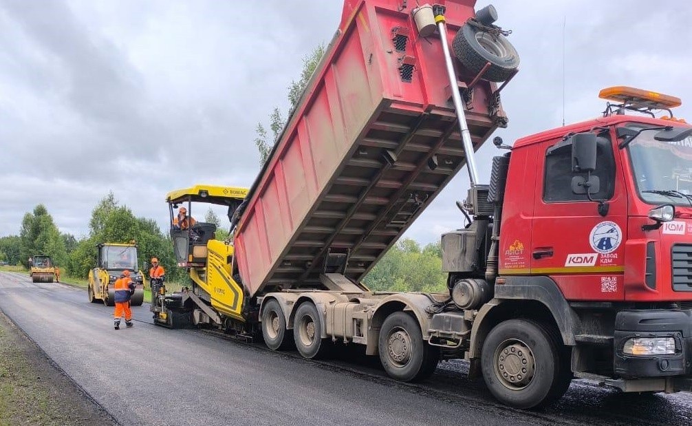 «Вятавтодор» в этом году ремонтирует 200 км дорог «Вятавтодор» в этом году ремонтирует 200 км дорог