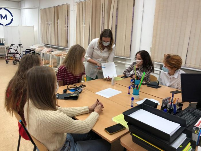 Проект «Билет в будущее»: в Кировском медицинском колледже состоялись профессиональные пробы для школьников