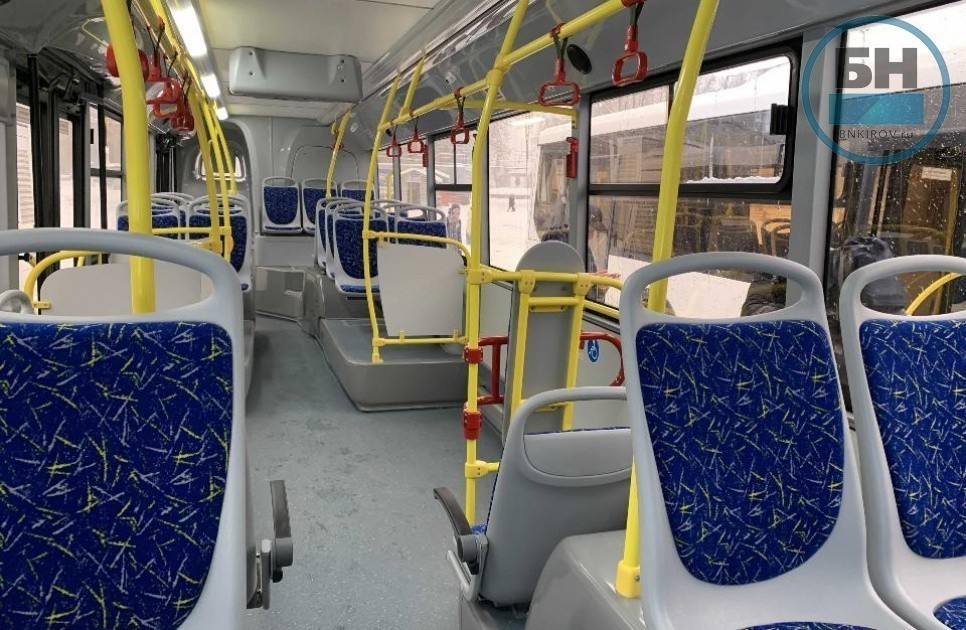 На новых автобусах КПАТ введут бескондукторную систему оплаты проезда