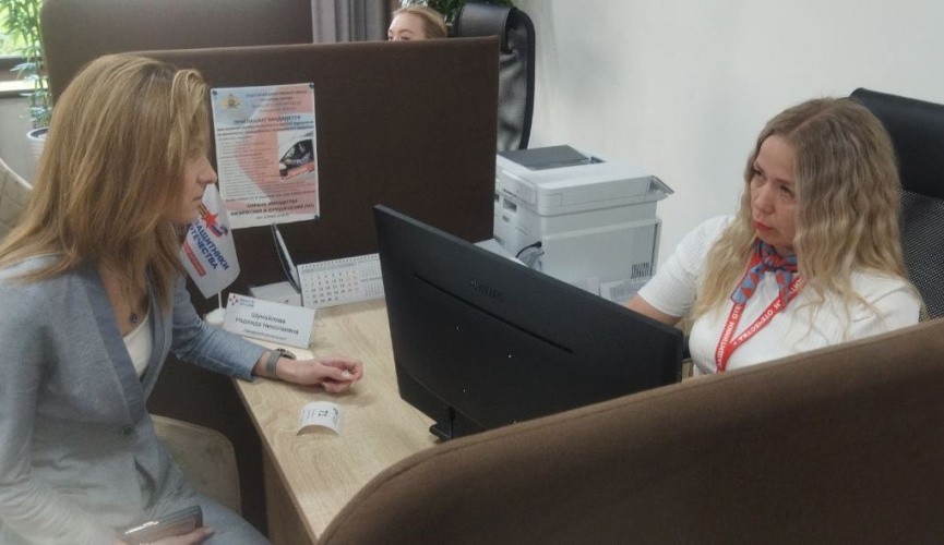 Мария Бутина в Кирове встретилась с активистами фонда «Защитники Отечества»