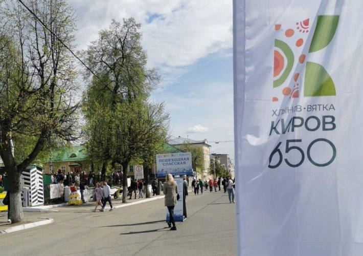 На Театральной площади отменили ярмарки выходного дня, бизнесу предложили «переехать» на Спасскую