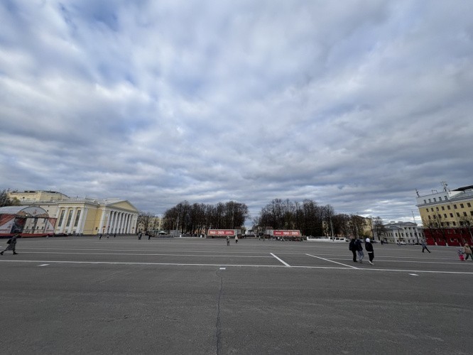 Театральную площадь в Кирове отремонтируют до конца января 2026 года