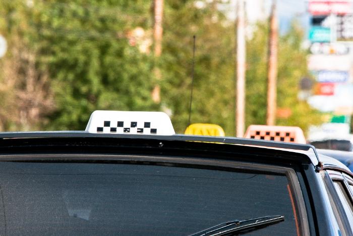 В Кировской области эксперты и пассажиры впервые определят лучшего таксиста