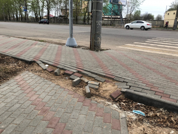 ОНФ проверил 29 тротуаров, благоустроенных в Кирове год назад, почти на всех нашлись дефекты