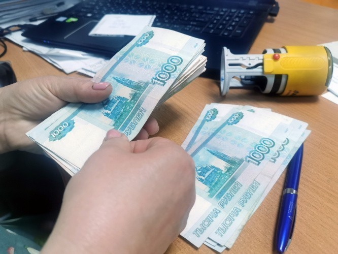 Киров вошел в тройку лидеров-городов России по росту чистой месячной зарплаты