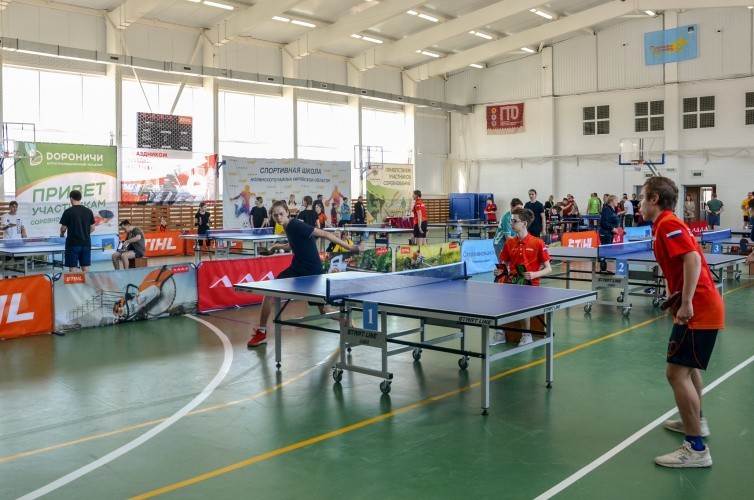 В Нолинске состоялся турнир по настольному теннису на кубок агропромышленного холдинга «Дороничи»