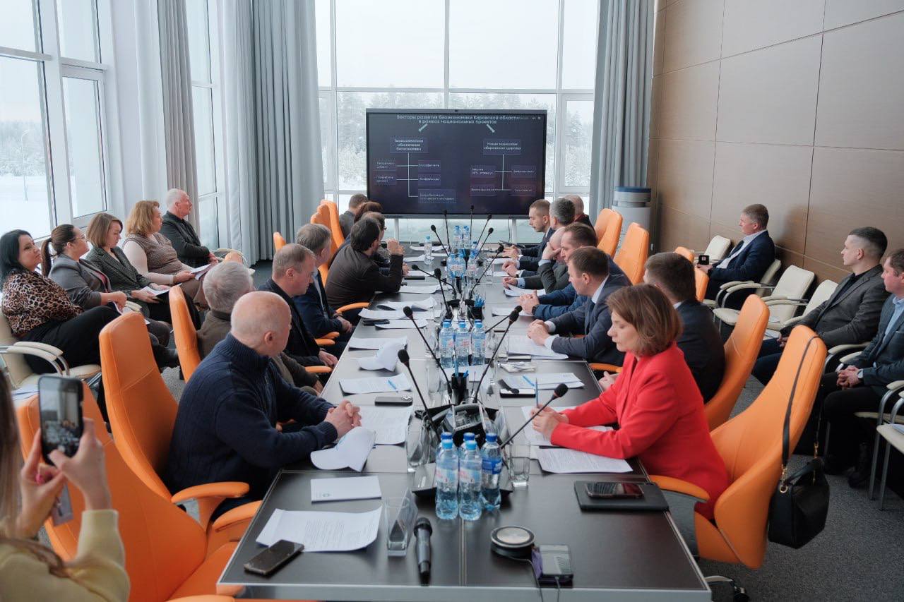 Законодатели задумались над полками местных лекарств в кировских аптеках Законодатели задумались над полками местных лекарств в кировских аптеках