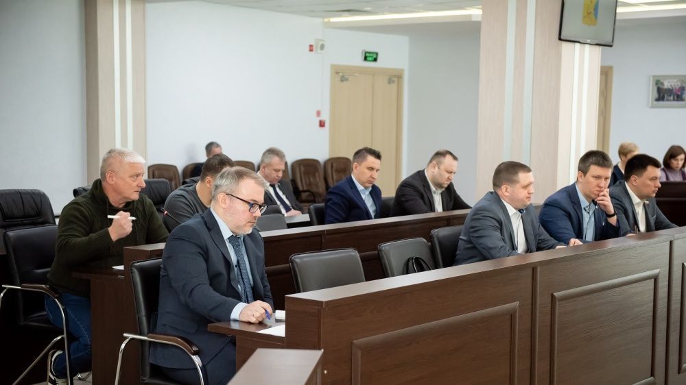 Чиновники Кирова отчитаются перед депутатами об экономической эффективности «Спорттоваров» и «Гордормостстроя»