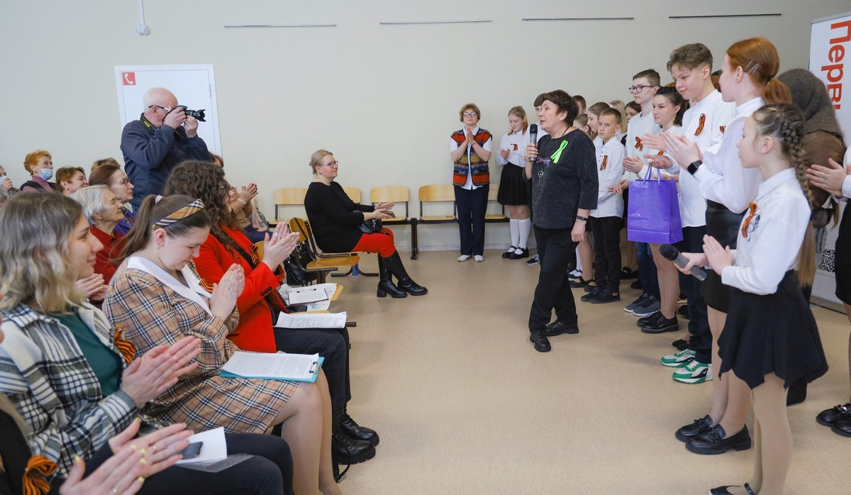 урок мужества к 9 мая. акция память поколений. великая отечественная война фон. мужество надпись. урок мужества.