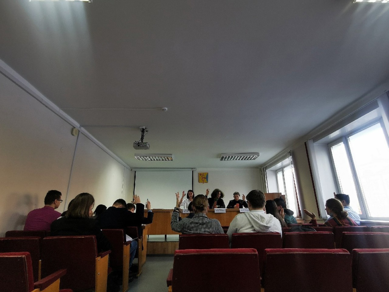 При главе города Кирова появится Молодежный совет из 25 человек