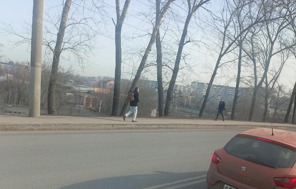 На мосту по улице Московской в Кирове установят защитные экраны На мосту по улице Московской в Кирове установят защитные экраны