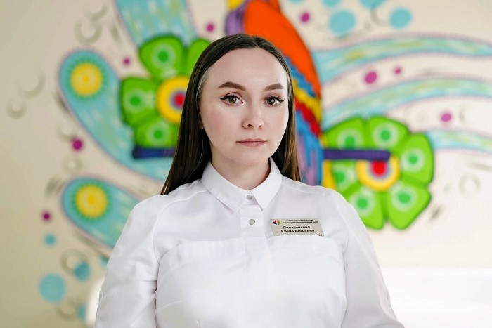 Lipatnikova-portret.jpg Lipatnikova-portret.jpg