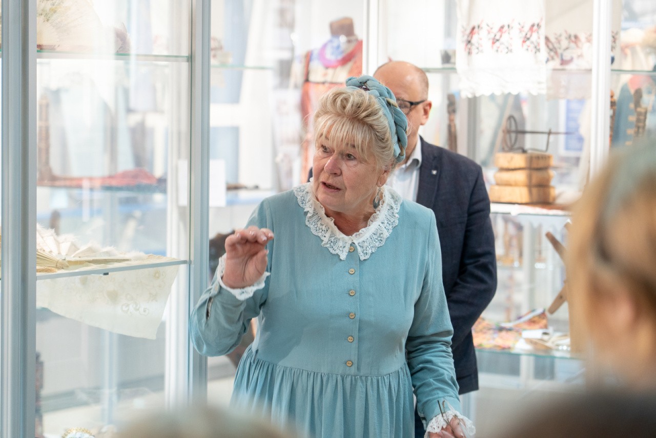 4_(18).jpg 4_(18).jpg