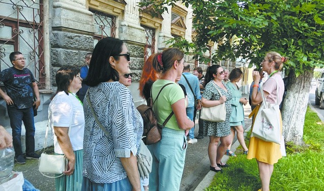 Вятка-девушка и купец Слободской: репортаж из однодневного путешествия по области
