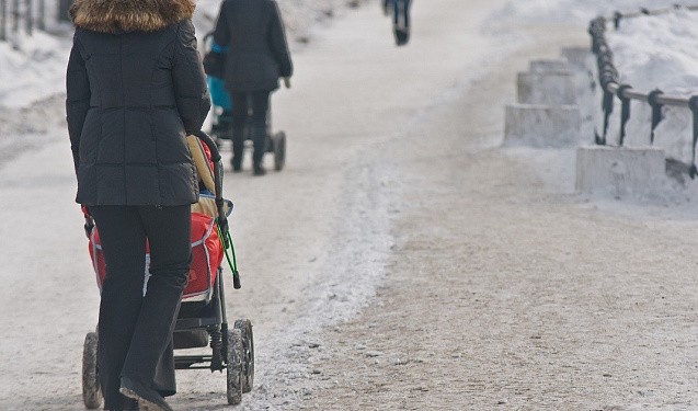 Соколов: поддержке молодых мам надо уделить особое внимание