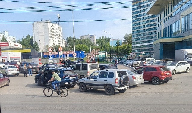 На заправках Кирова появятся графики привоза топлива 
