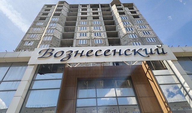 Недостроенный ЖК «Вознесенский» на улице Ленина в Кирове выкупает область