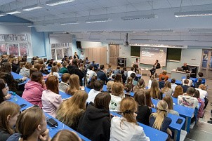 За кулисами большой космической науки: в ВятГУ состоялась встреча с экс-начальником Центра подготовки космонавтов