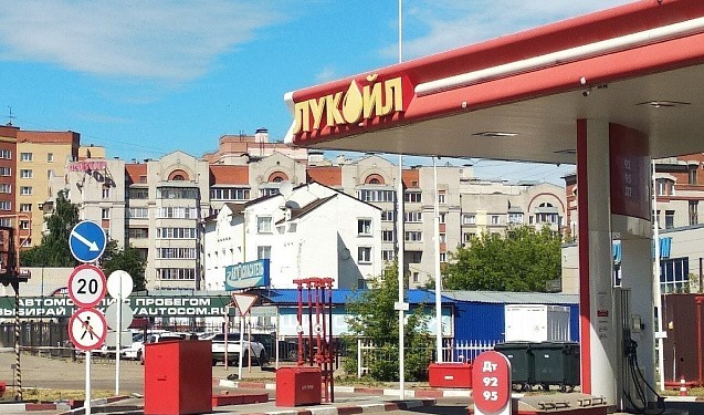 Кировские власти попросят ФАС проверить цены на АЗС «Лукойла»
