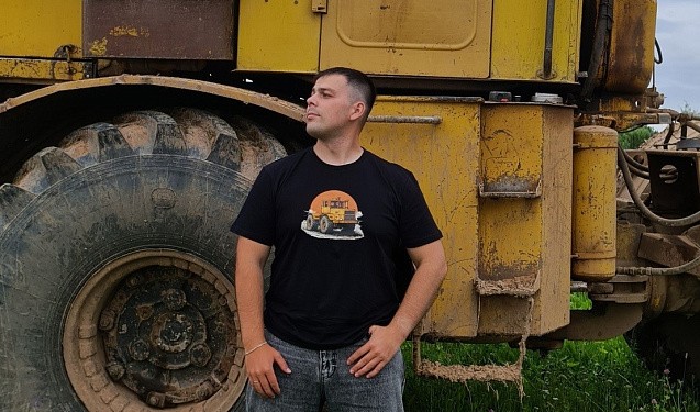 Предприниматель из Фаленского района запустил бренд одежды о людях села 